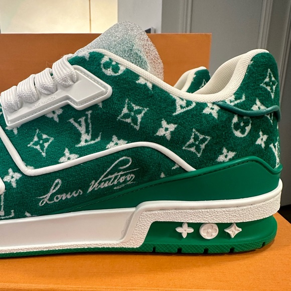 LOUIS VUITTON TRAINERS DESIGNED BY
(Virgil Abloh) - Picture 3 of 10